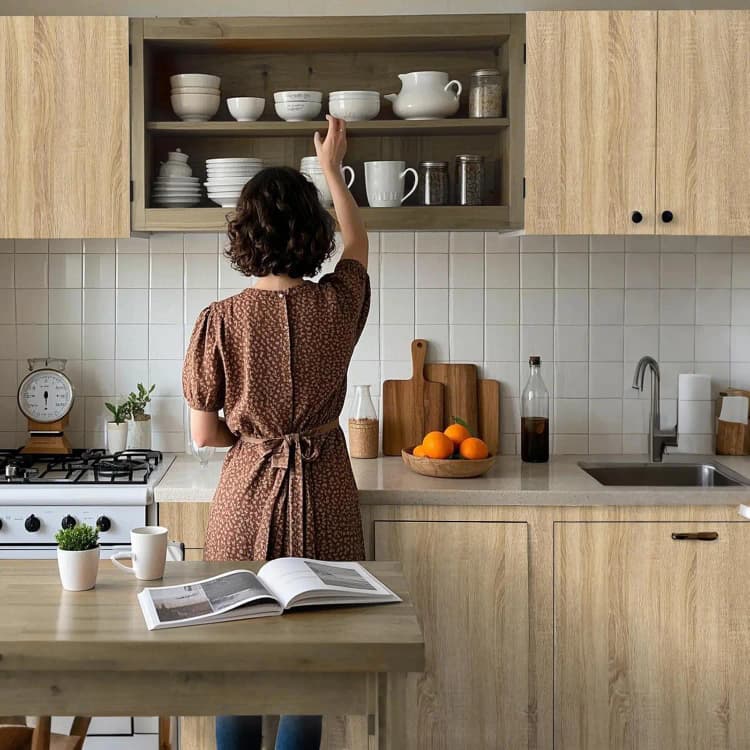 COWINLIFE Thick Beige Wood Wallpaper Rolls Self Adhesive Vinyl 3D Wall Stickers Pvc Home Decor for Kitchen Wrap Countertops 24''x97'' detail 2
