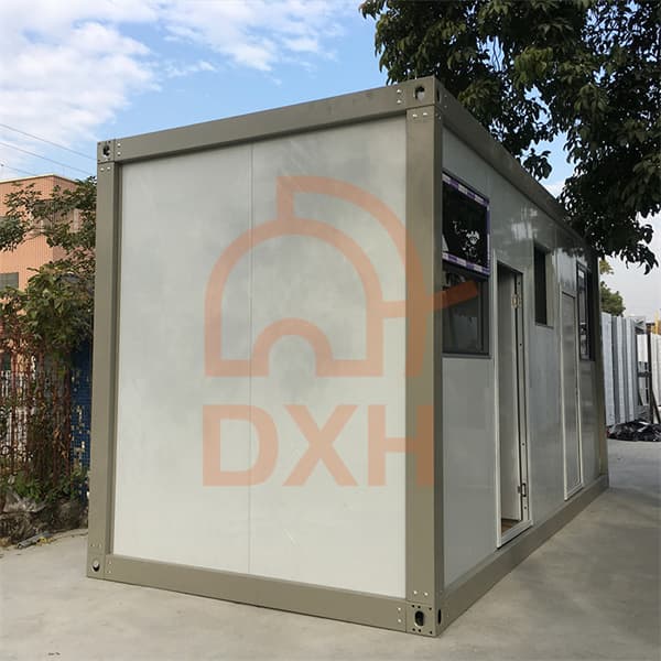 Portable Living: Detachable Container House - Your Versatile Home on the Go! 3