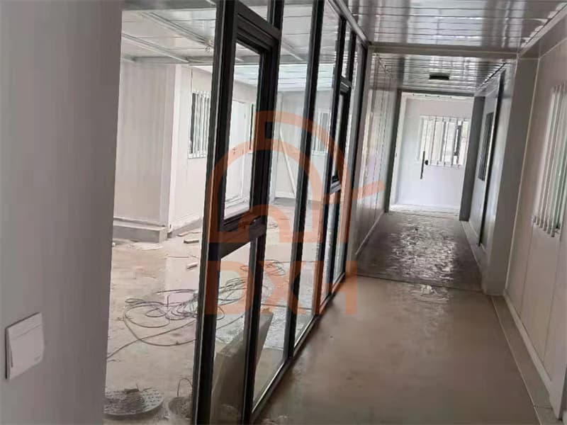 Glass Haven: A Modern Container Office for a Transparent Work Environment 7