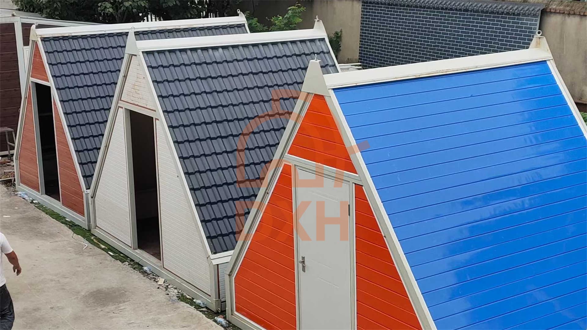 Expand and Enhance Your Container Home with Custom Triangle Folding Container 1