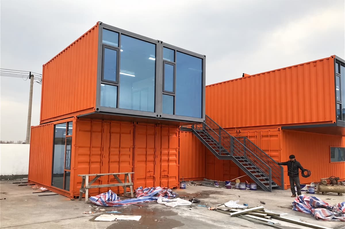 Vibrant & Sturdy Shipping Containers: Unbeatable Color & Durability