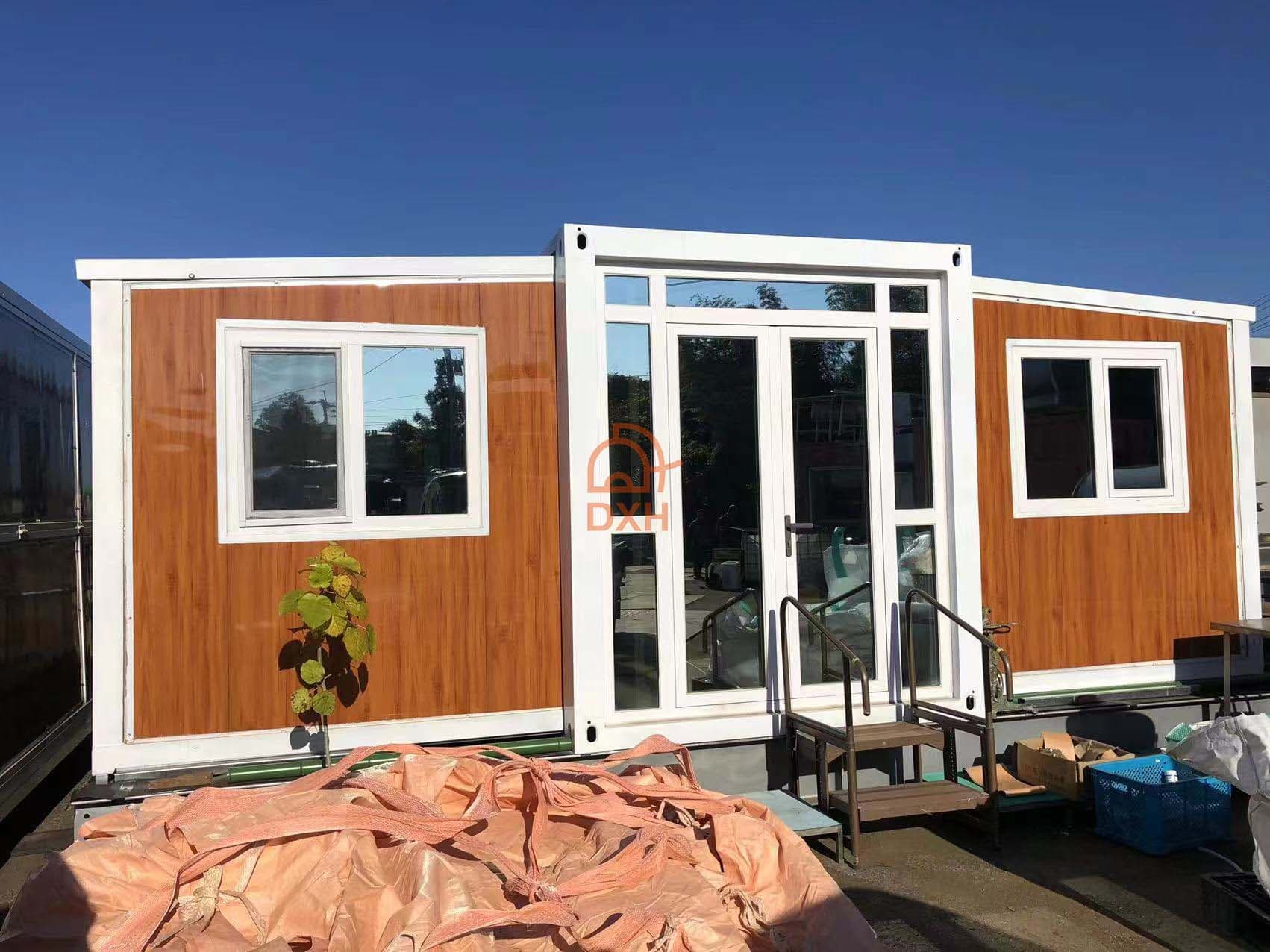 Can Expandable Container House Adapt to Different Terrains?
