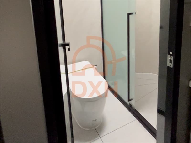 High-End Space Capsule & Apple Capsule Decoration: Your Luxury Container house 4