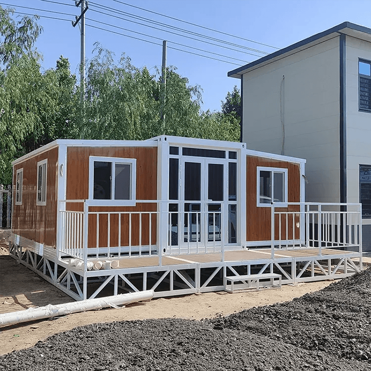 Ultimate Luxury: 40ft Customizable Prefab Home with Foldable Design - A Family's Dream Home! 5