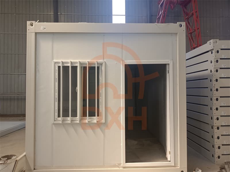 The new Z-type folding packaging container series - breaks the short board of the traditional waist folding container 6