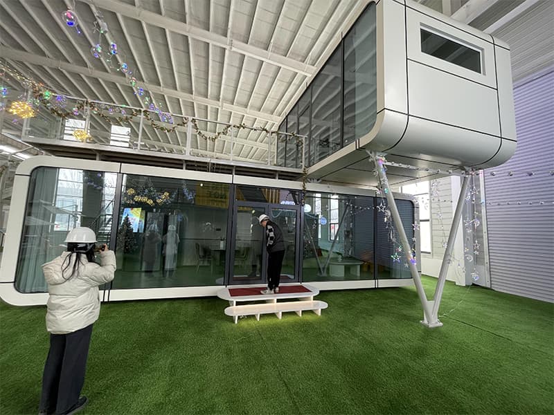 2-story Capsule House