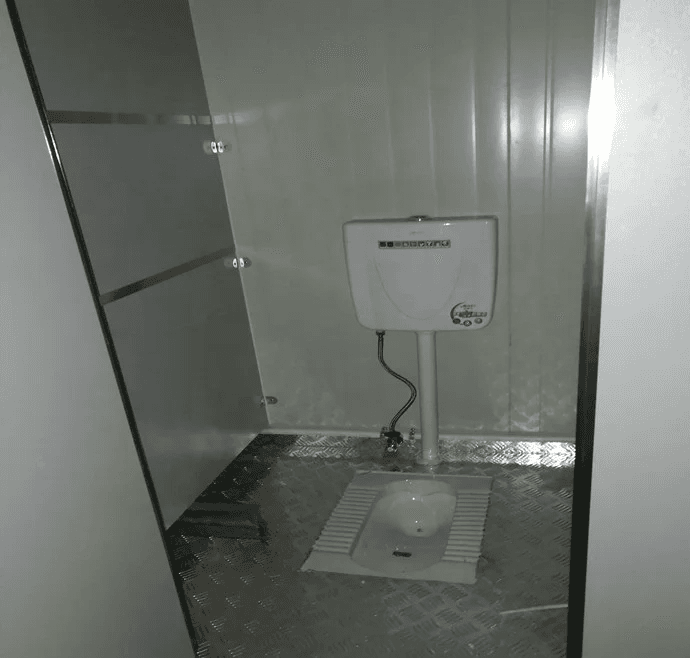 Quick Assembling Portable Prefab Container House Public Toilet For Sale 5