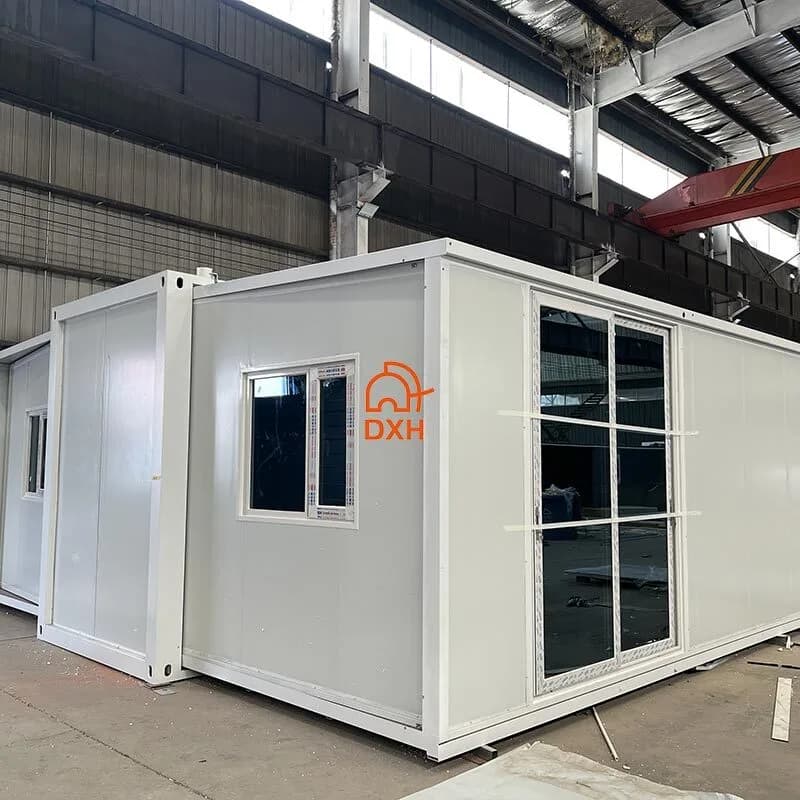 Luxury 30ft Expandable Container House 1