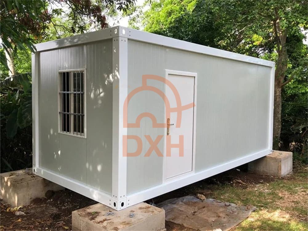 How to choose the right type of container house for large projects? 10