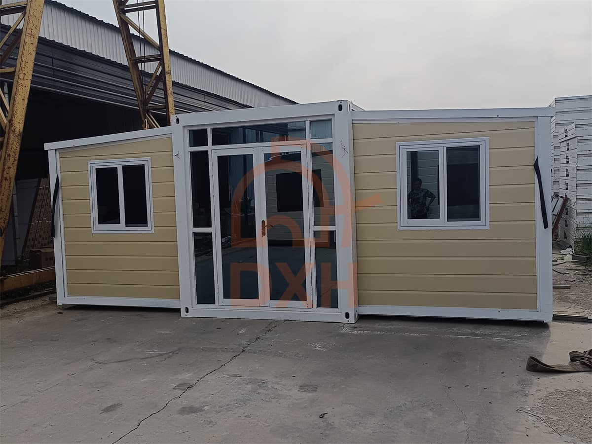 Customizable 20ft, 30ft, 40ft XL expandable container house 15