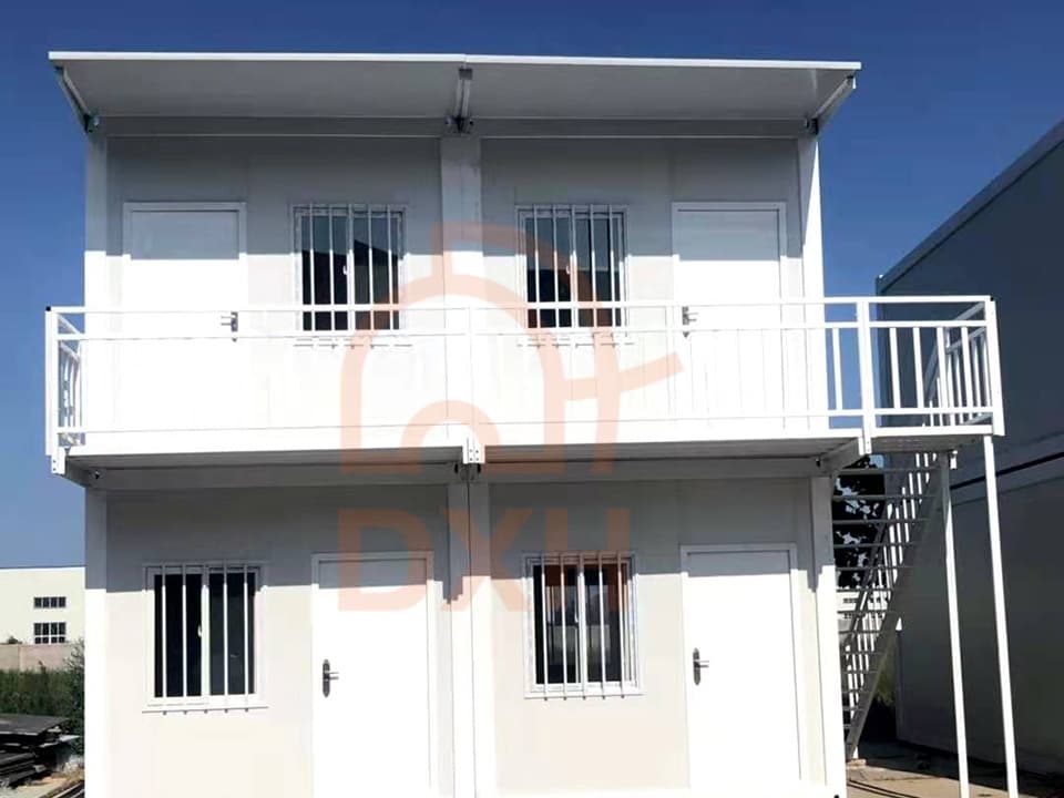 Revolutionize Your Living Space with the Dual Chamber International Container House!