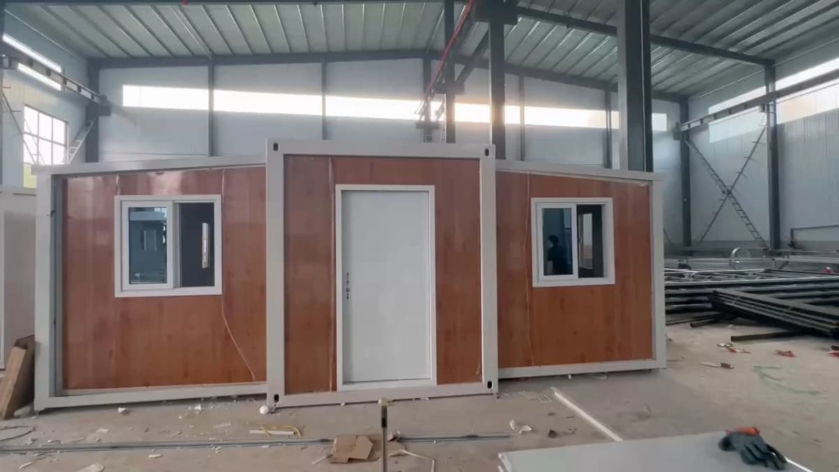 Ultimate Customizable Expandable Prefab Home: 3-in-1 Double-Wing Foldable Container with Bathroom & Kitchen 1