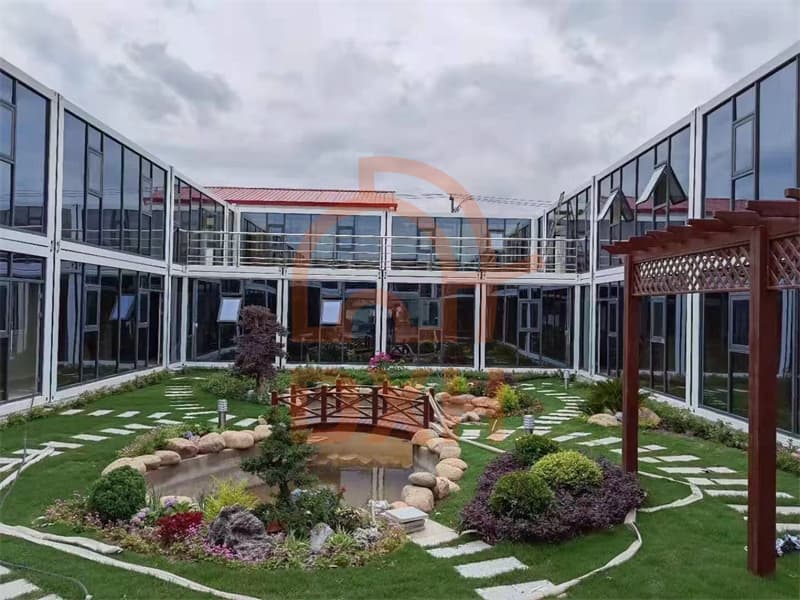 Glass Haven: A Modern Container Office for a Transparent Work Environment