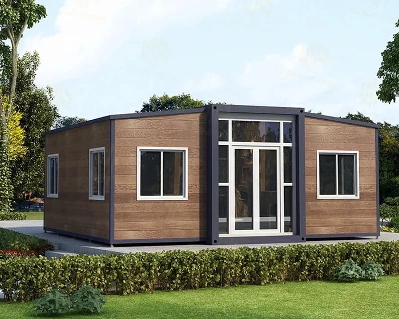 Expandable house with exterior cladding 1