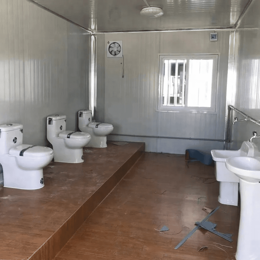 Quick Assembling Portable Prefab Container House Public Toilet For Sale 3