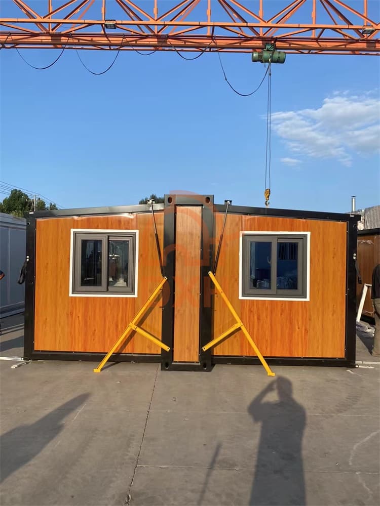 Expandable Container Houses: Modern Homes That Are Easy to Build 20