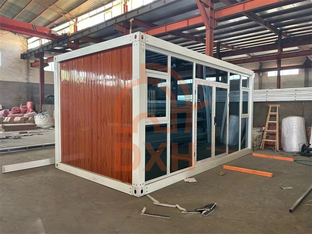 Container-Crafted Glass Curtain Wall: Tailored Elegance, Standardized Efficiency 1