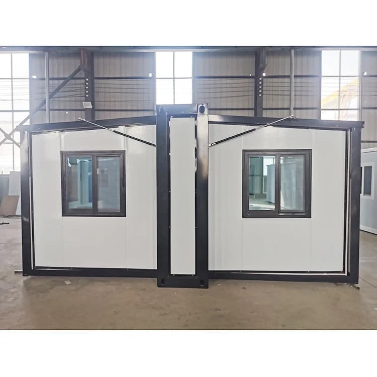 Luxury 3-Bedroom Expandable Container House 1