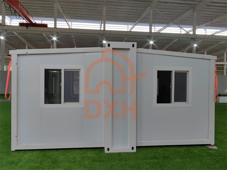 Expandable Container Houses: Modern Homes That Are Easy to Build 10