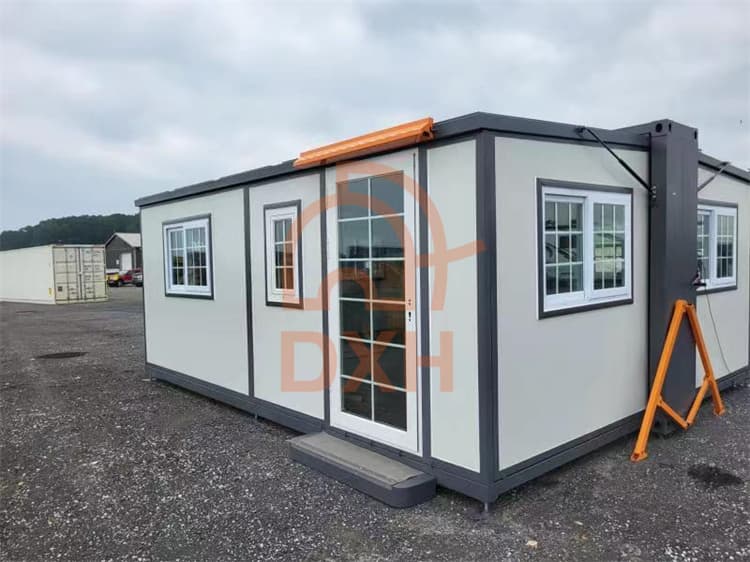 Expandable Container Houses: Modern Homes That Are Easy to Build 14