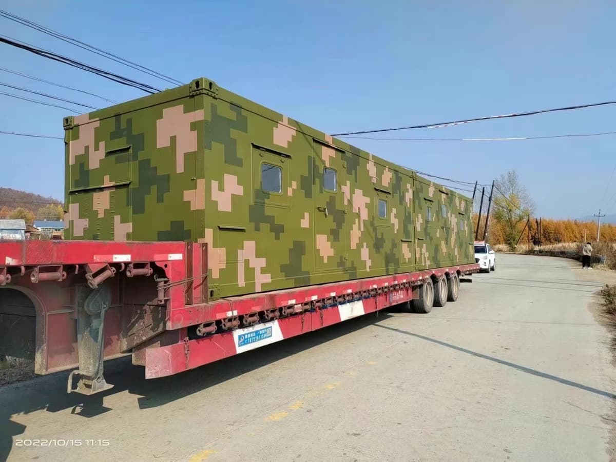 Special custom camouflage/Army green container houses for outdoor, military use 1