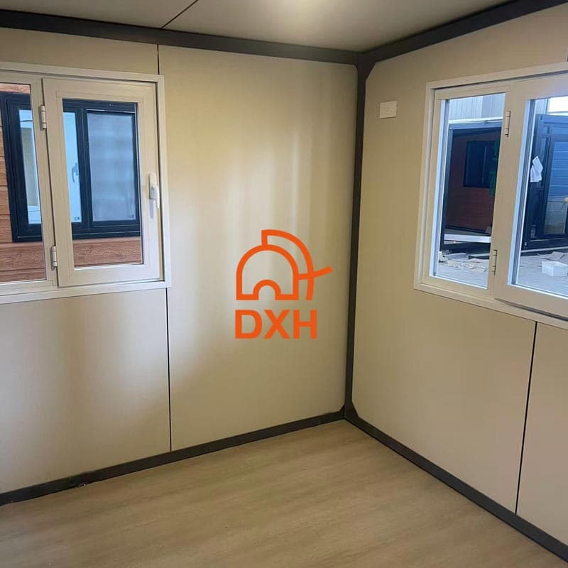 Flat Roof Expandable Bedroom
