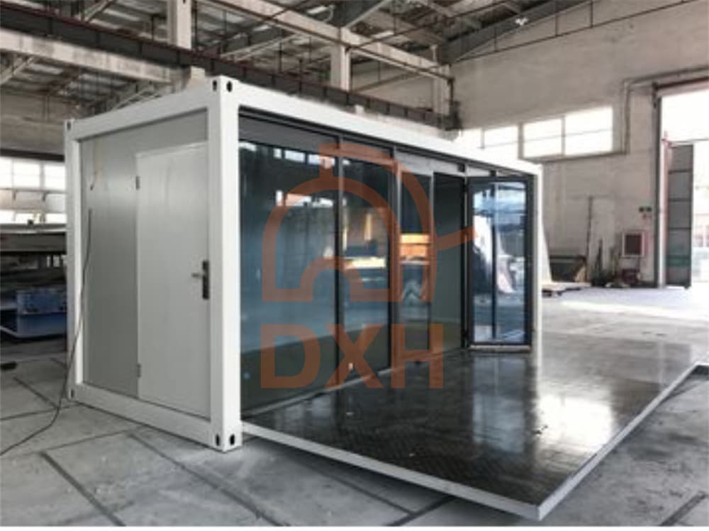 Container-Crafted Glass Curtain Wall: Tailored Elegance, Standardized Efficiency 5