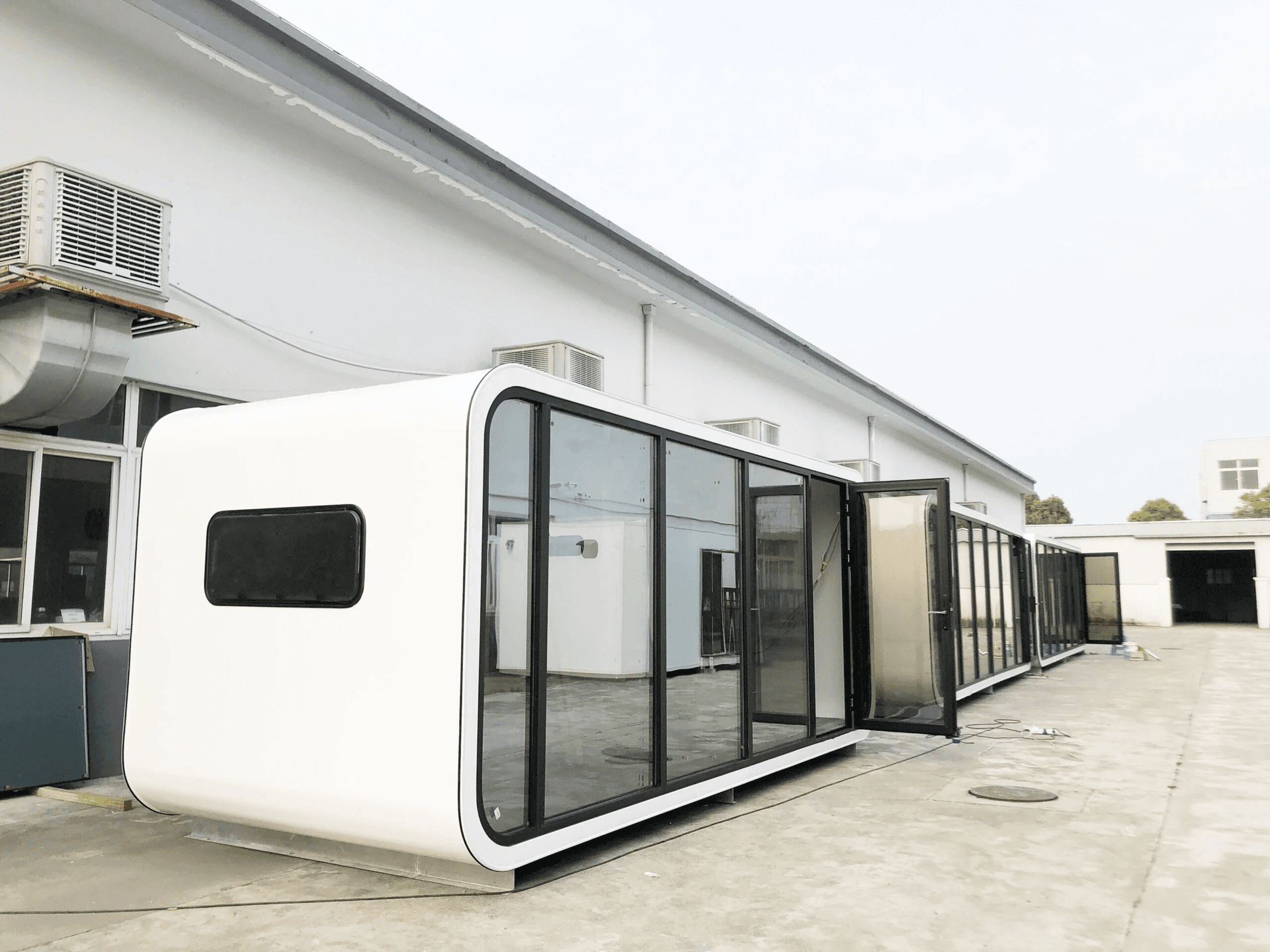 20FT/40FT Apple Cabin Modern Design Prefab Houses Living Room Garden Pod Living Container Homes 5