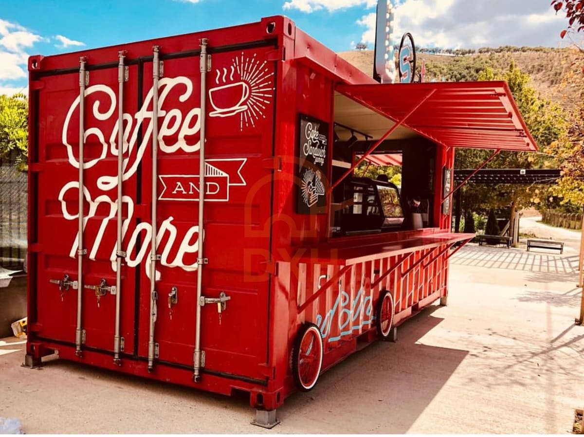 The modern container cafe is stylish, environmentally friendly and mobile at any time 12