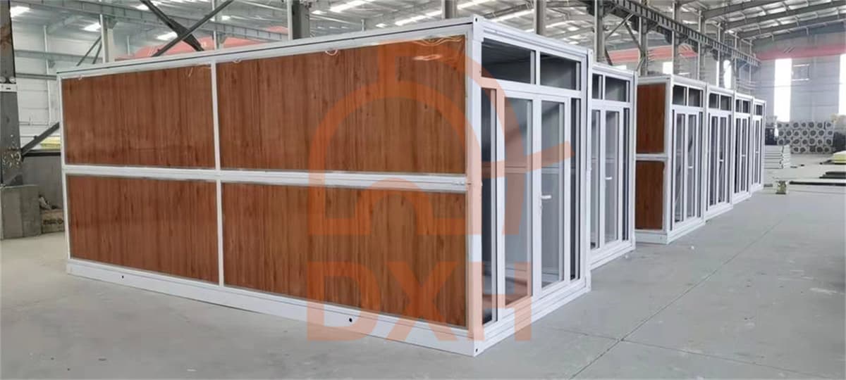 Instantly Deployable: Folding Container House Ready in 5 Minutes!