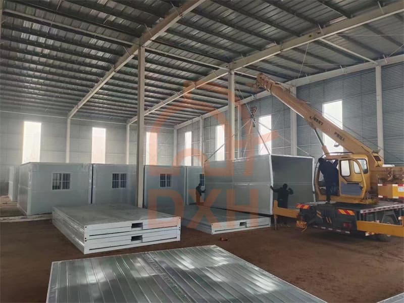 Efficient & Quick: 300 White Folding Container Houses Delivered & Installed in Just 3 Days! 2