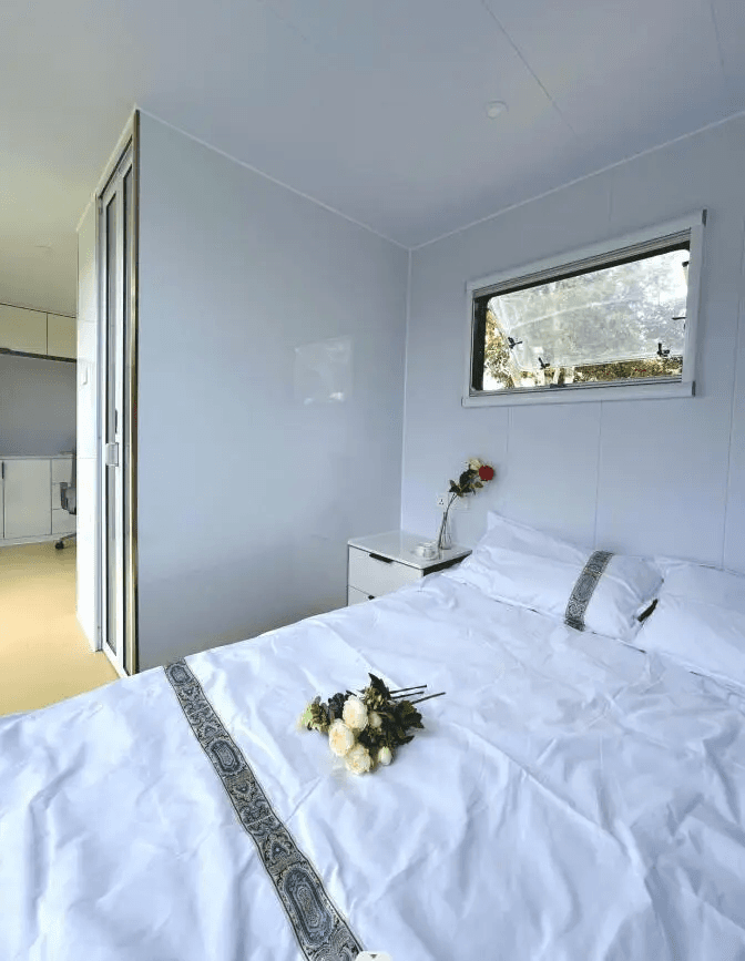 Suihe Tiny House 20ft 40ft Outdoor Modern Popular Prefab House Mobile Working House Office Pod Apple Cabin 6