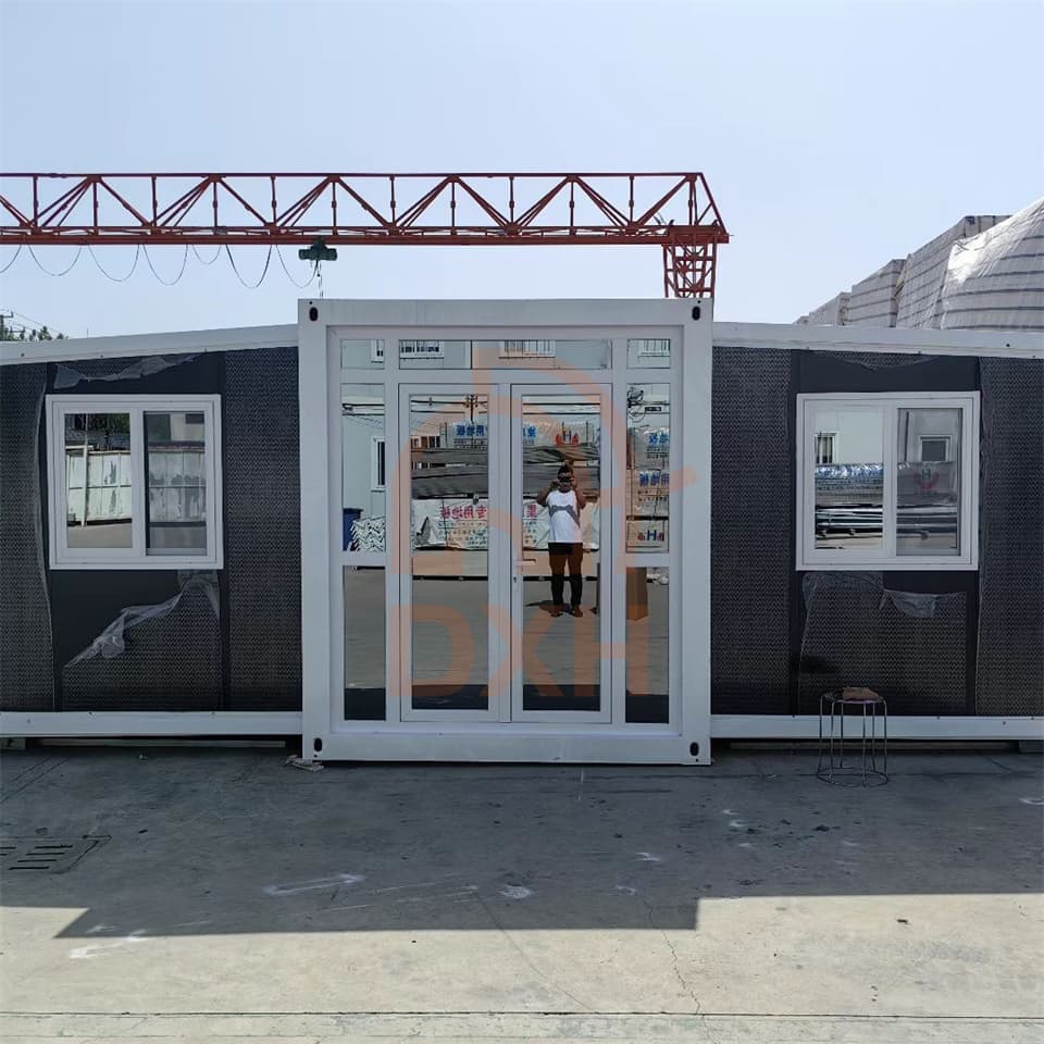 The foldable extension container house is the most popular container board house in 2023 10