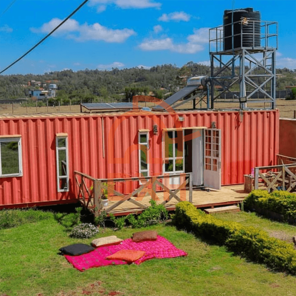 Containerized Garden: Transform Your Outdoor Space with a Sustainable Garden House 8