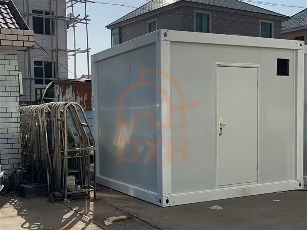 Portable Container Homes: 7 Detachable Units for Easy On-Site Installation 2