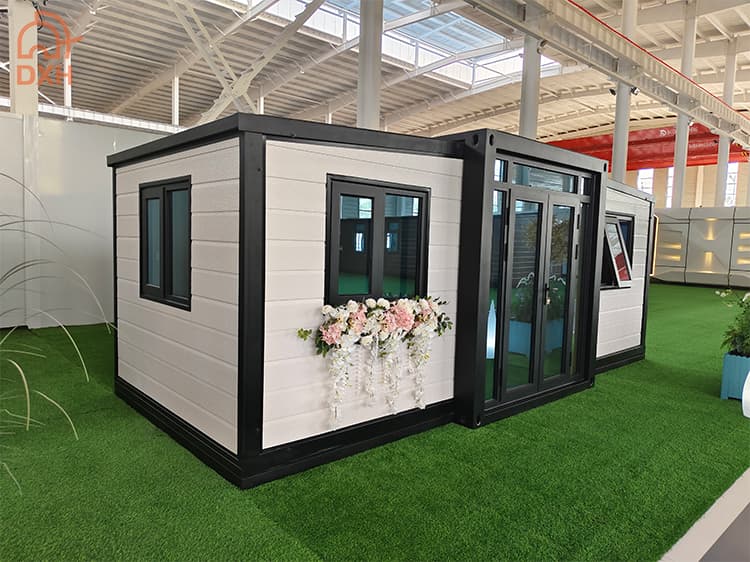 Cowinlife luxury 20ft French style expandable container house with 2 bedrooms 1 bathroom and 1 living room 2