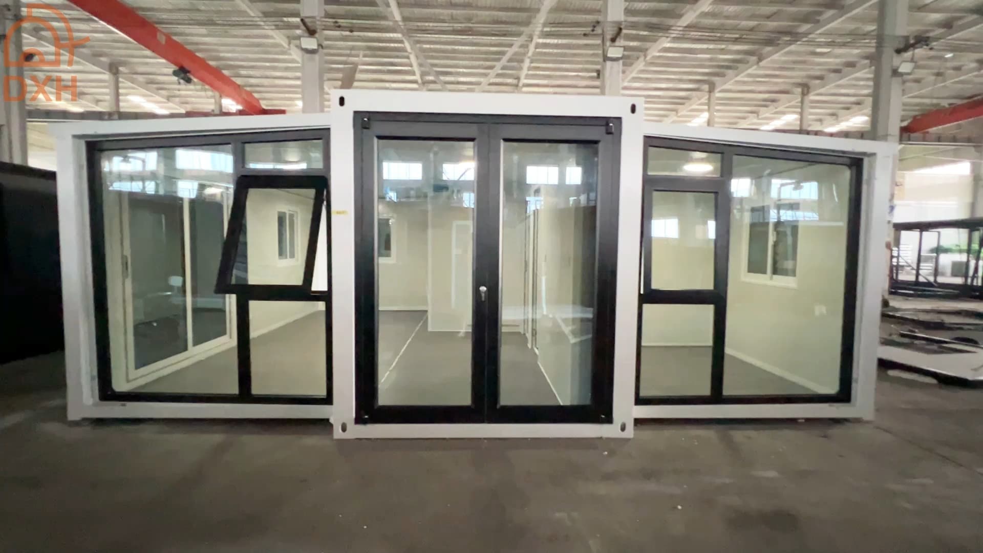 Cowinlife luxury 20ft expandable container house with glass wall and side sliding door movable home