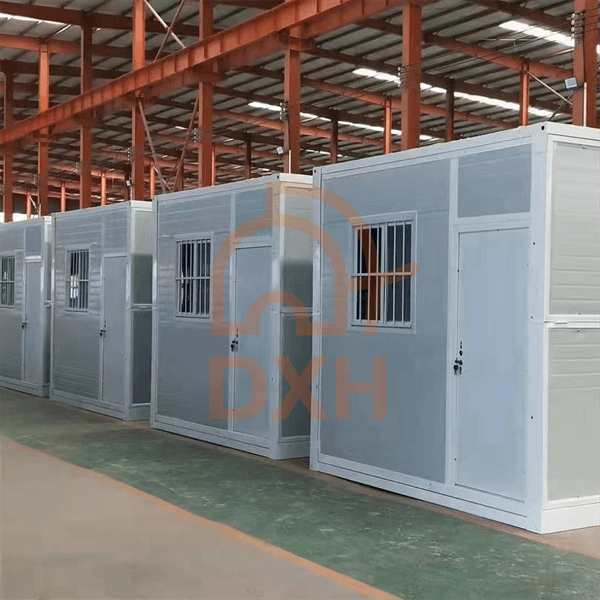 Instantly Deployable: Folding Container House Ready in 5 Minutes! 7