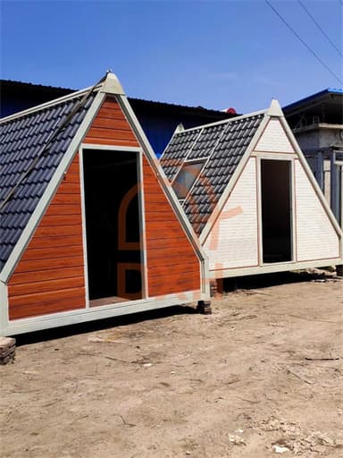 Space-Saving Triangular Folding Container House: Innovative, Portable & Easy-to-Set-Up Shelter Solution 9