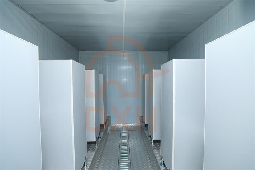 Container-Toilets: Public Restrooms Made Easy!