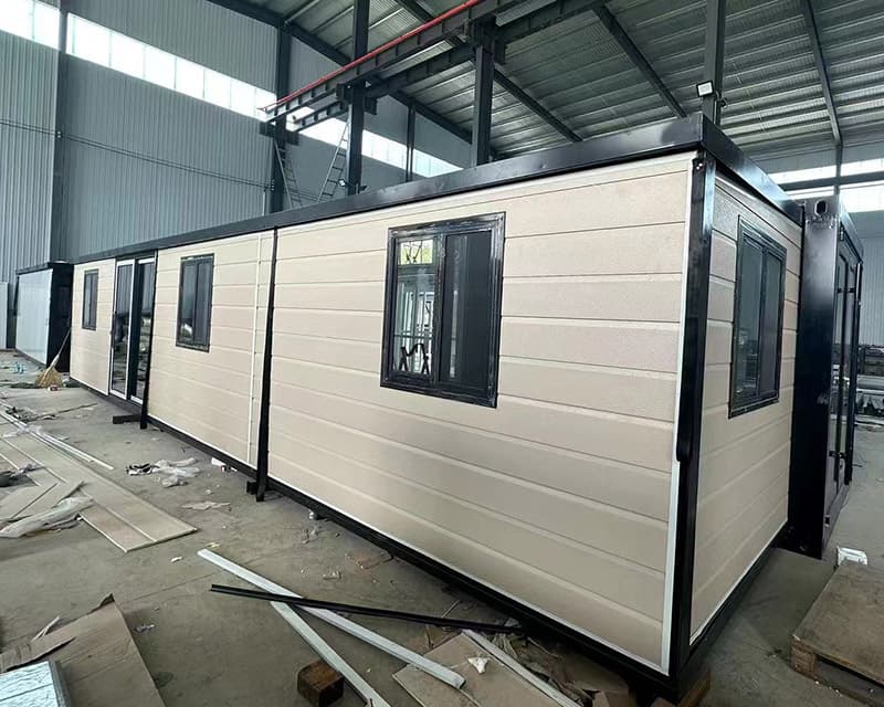 Beautiful exterior cladding 40ft expandable house affordable prefab house 3