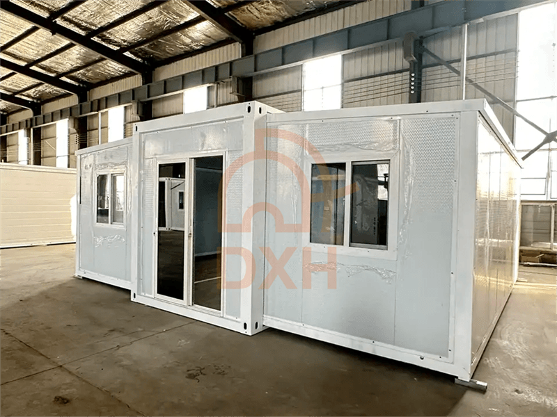 Top-Selling Container Houses in Europe: Expanded Containers for Modern Living! 3