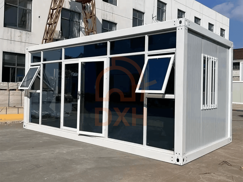 Customizable Glass Container Houses: Tailor Your Dream Home 4