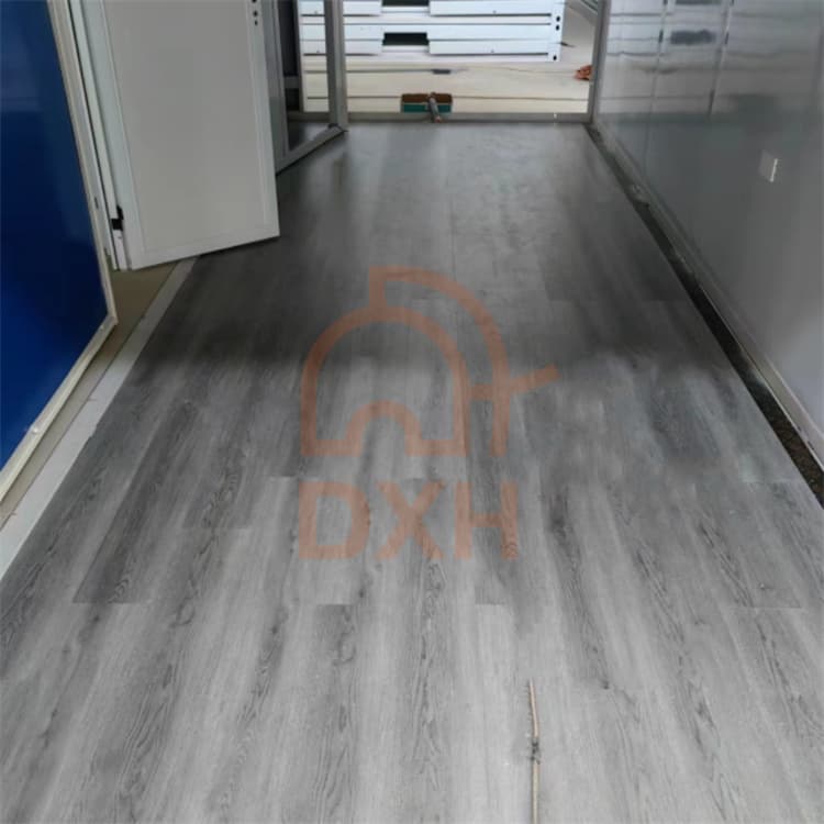 Use different flooring for your container house depending on the scene 4