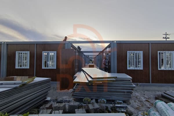 Modular Classroom Construction Helps School Expansion