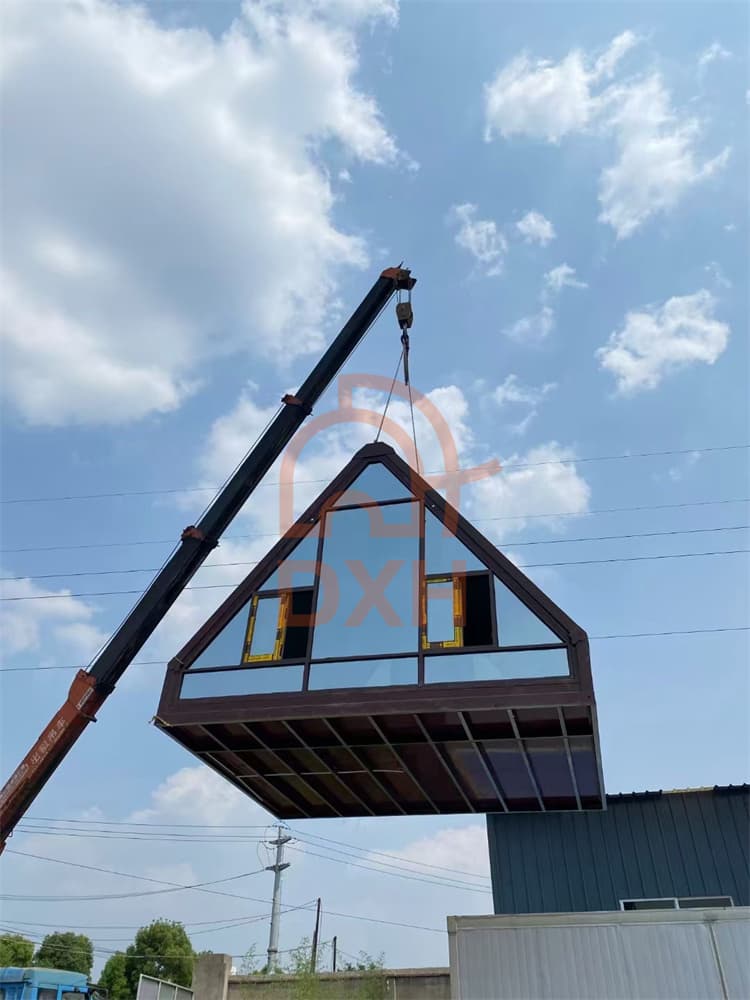 Manufacturer of high quality container houses 10