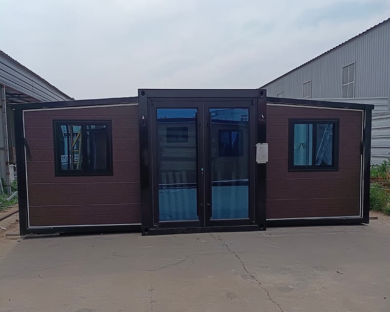 Customizable expandable house 3