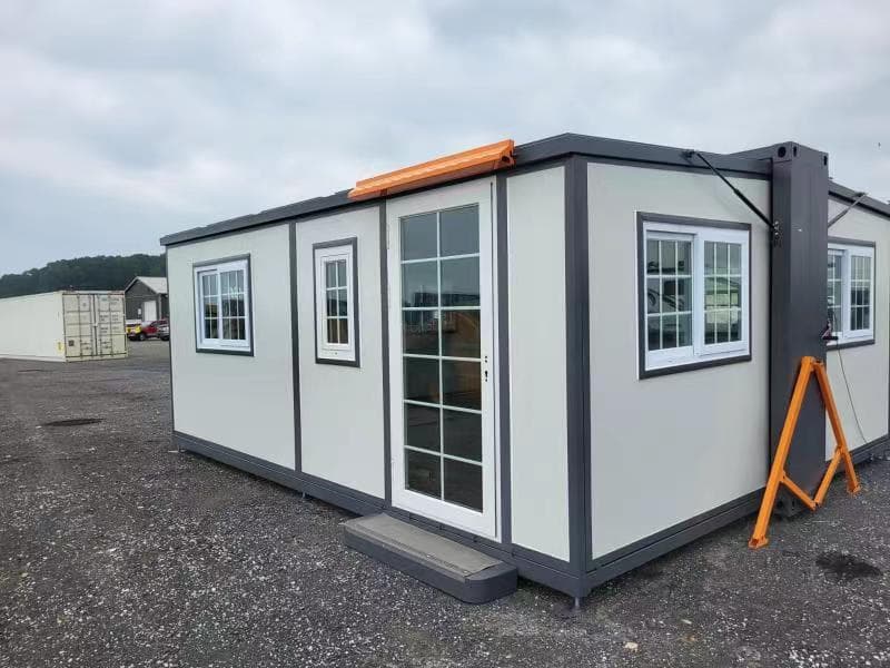 Small 20ft Prefab Mobile Modular Expandable Container House Portable Sustainable