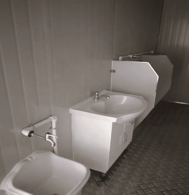 Quick Assembling Portable Prefab Container House Public Toilet For Sale 4
