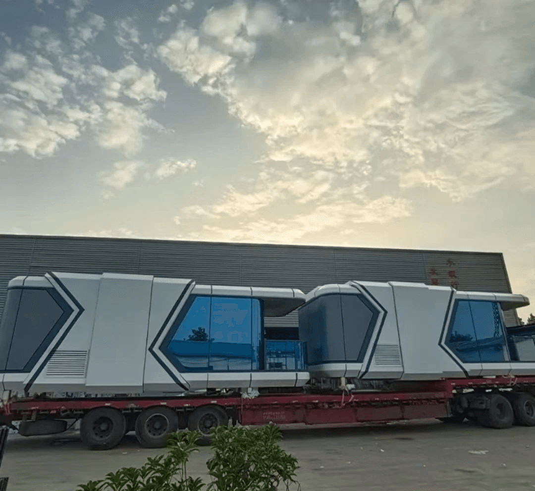 2023 Custom-made Modern Design Aluminum Alloy Capsule Tiny House For Living Prefab Houses Capsule Cabin Apple Cabin 7
